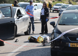 At least one dead and five wounded in a shooting attack on a highway near Jerusalem