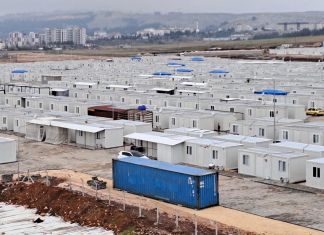 Aid that runs out and homes that do not arrive a year after the earthquake in Syria