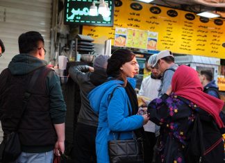 Elections in Iran: “I will not vote to not legitimize the Islamic Republic”