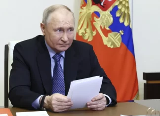 Putin signs law to confiscate assets of those convicted of discrediting the Russian army