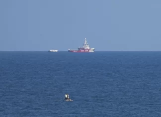 The first ship to use a new sea route approaches Gaza with 200 tons of aid