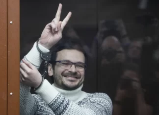 Who are the Russian dissidents still serving time after Alexei Navalny died behind bars?