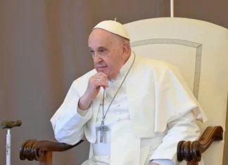 The Pope will preside over the Vigil of Holy Saturday after renouncing the Stations of the Cross