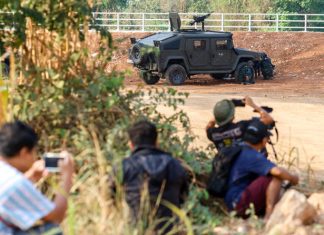 Fighting flares at Myanmar-Thai border as rebels target stranded junta troops