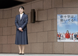 Princess Aiko begins 1st day of work at Japanese Red Cross Society