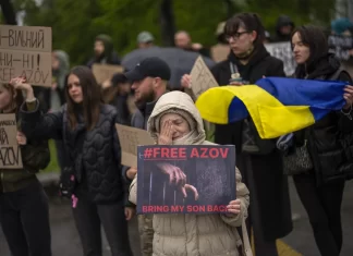 Ukrainian and Western leaders laud US aid package while the Kremlin warns of ‘further ruin’