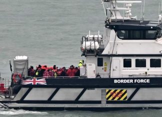 Charities brand UK family reunion system for asylum-seekers ‘broken’