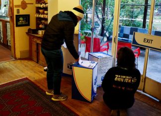 South Africans start voting in election that could see ANC lose majority