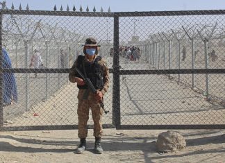4 Pakistanis killed by Iranian border guards in remote southwestern region, Pakistani officials say
