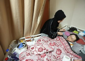 Palestinian girl with burns from Israeli shelling hopes for treatment