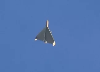 Russia launches a new barrage of missiles on Ukrainian energy facilities, leaving 2 dead in Kharkiv