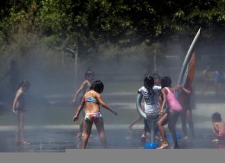 World breaks hottest day record for second day in a row