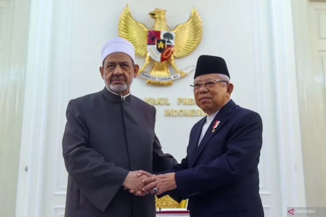 antarafoto-wapres-terima-kunjungan-grand-syekh-al-azhar-100724-ies-3.jpg