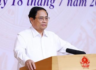 Vietnam PM urges visa exemptions for more countries to spur tourism