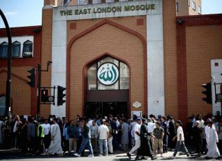 75% of Muslims in UK fear for safety after far-right riots: Survey