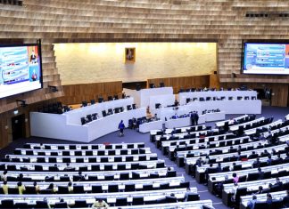 Thailand’s new PM outlines policies to parliament as consumer mood drops