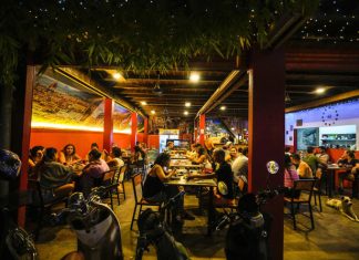 American and Australian tourists die, raising toll to 4 in Laos alcohol poisoning inciden