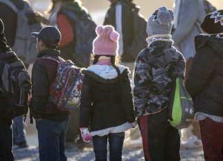 Trump administration reverses its previous decision and reinstates legal aid for migrant children