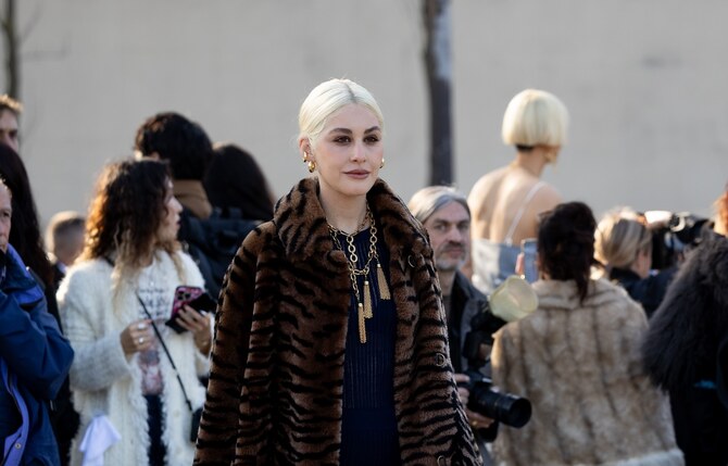 Street Style - Paris Fashion Week - Womenswear Fall/Winter 2025/2026 - Day Four