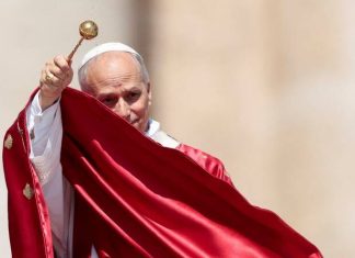 Leo, the first US pope, criticizes nationalist politics at Sunday Mass