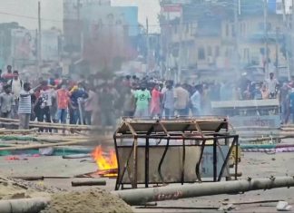 Bangladeshi forces clash with supporters of ousted leader Hasina, leaving at least 4 dead