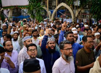 Bangladesh’s Islamist party projects force with a big rally in Dhaka