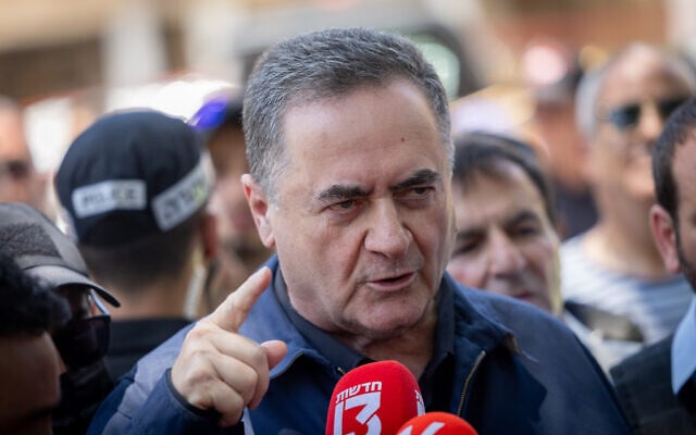 F250619CG116-640x400