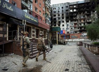 Ukraine lands special forces in embattled Pokrovsk city after Russian troops breached its perimeter