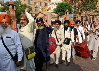 Indian Sikhs given visas for festival in Pakistan
