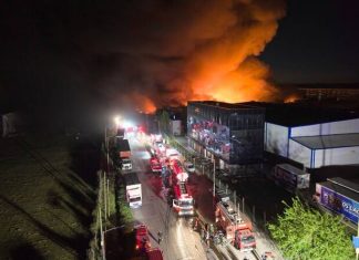 Big explosion rocks industrial area outside Argentine capital
