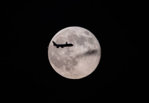 US orders 10 percent flights cut at major US airports due to shutdown