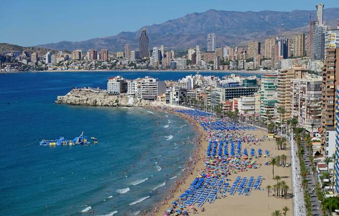 afp_20250916_74pf77m_v2_highres_spainpoliticstourismleisurehistorybenidorm_1
