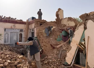 Powerful 6.3 earthquake hits northern Afghanistan, killing 20 and damaging historic Blue Mosque