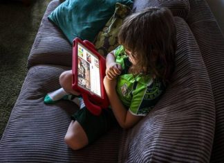 How Australia plans to ban under-16s from social media