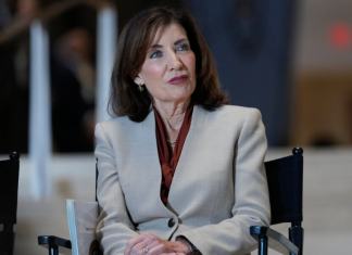 NY governor steps in to prevent demolition of century-old Brooklyn synagogue