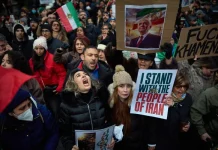 Masses gather in London, Paris, Istanbul to support Iran’s anti-regime protests