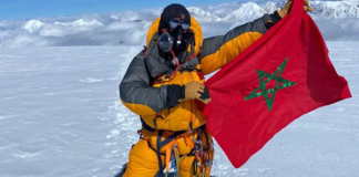 Moroccan Mountaineer Nawal Sfendla Conquers Everest, Raising National Flag on the World’s Highest Peak