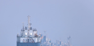 US-Iran Peace Deal Promises Free Passage Through Strait of Hormuz, Links Economic Relief to Compliance