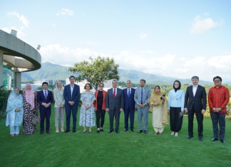 COMSTECH Bids Farewell to Azerbaijan, Kazakhstan Envoys