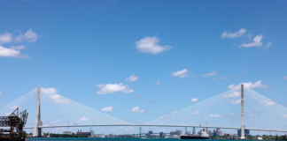 US-Canada Bridge Celebration Cancelled as Trump’s New Tariffs Escalate Trade Tensions