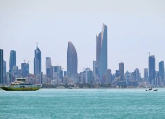 US-Iran Tensions Escalate as Tehran Targets American Bases in Gulf; Strait of Hormuz Security Crisis Deepens