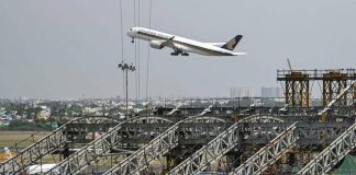 Disruption continues as airlines resume some Middle East flights