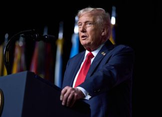 Trump Says Planned US Strike on Iran Suspended as Path Opens for Nuclear Deal and Strait of Hormuz Reopening