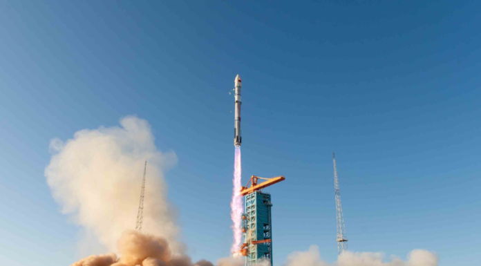China Achieves Historic Land-Based Recovery of Reusable Rocket Zhuque-3