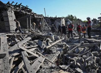 Russia and Ukraine Exchange Deadly Strikes as Civilian Toll Mounts