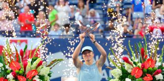 Swiatek Claims First WTA Title of 2026 with Dominant Toronto Victory