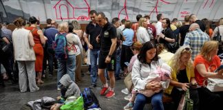 Russian Drone Barrage Enters Fifth Day, Disrupting Life Across Kyiv
