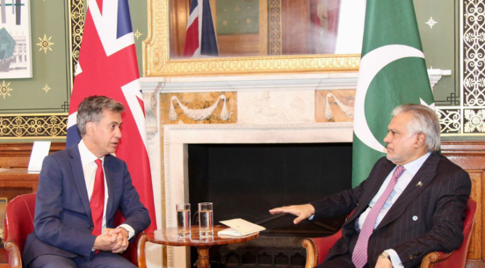 Pakistan, UK Reaffirm Commitment to Strengthening Bilateral Ties