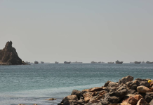 Iran and Oman Discuss Transit Fees for Vessels Passing Through Strait of Hormuz