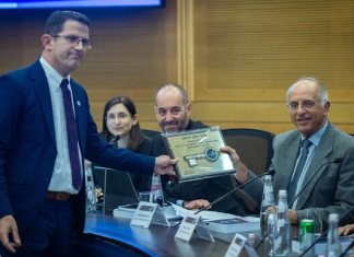 Israel’s election takes shape as 38 parties submit slates, from Likud to Joint List